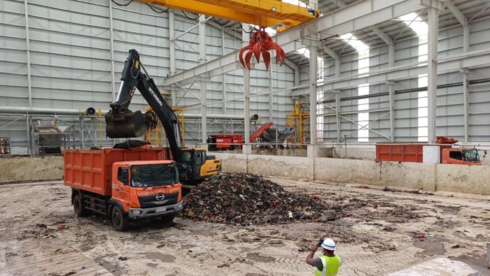 Sampah dan Bau Busuk Ekofasisme